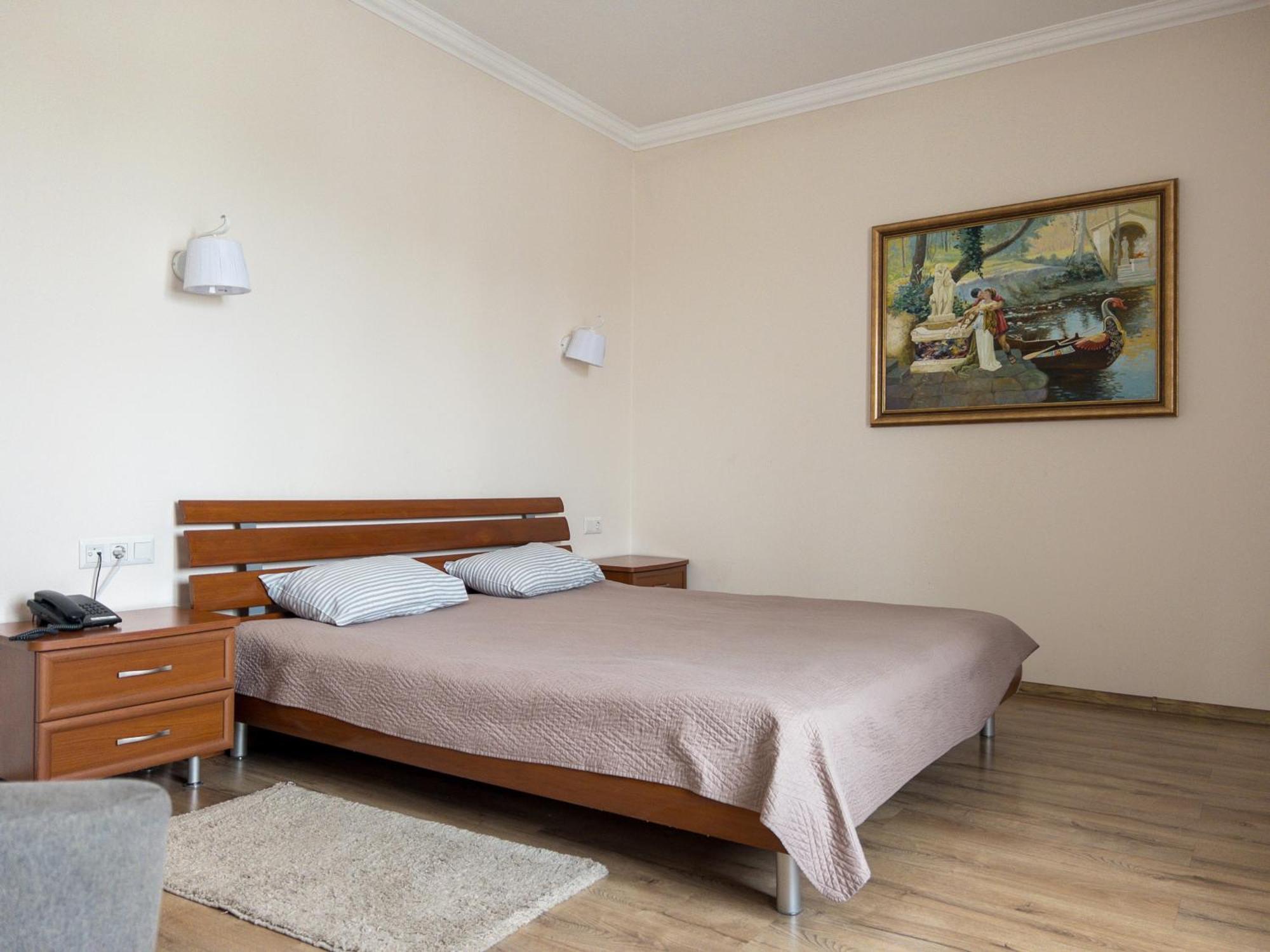 Орк "Блісс" Hotel Rivne Exterior photo