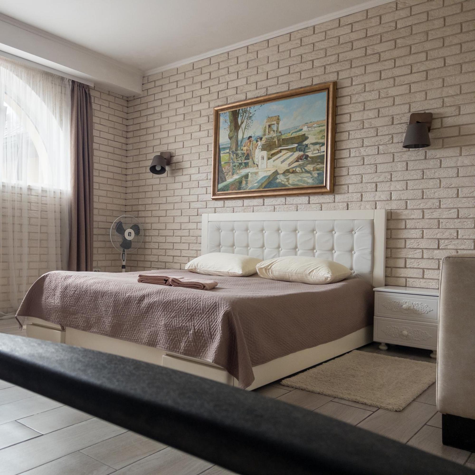 Орк "Блісс" Hotel Rivne Exterior photo